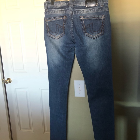 Red Rivet  jeans - Picture 3 of 3